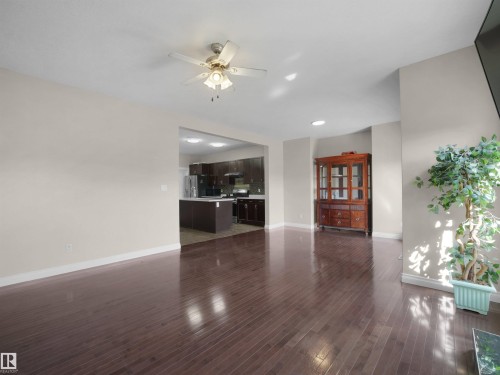 2511 29 Street, Edmonton, AB - Indoor Photo Showing Living Room