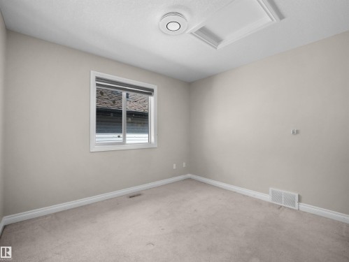 2511 29 Street, Edmonton, AB - Indoor Photo Showing Other Room