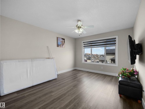 2511 29 Street, Edmonton, AB - Indoor Photo Showing Living Room