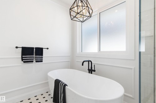Soak your worries away in this tub - 10430 143 Street, Edmonton, AB - Indoor Photo Showing Bathroom