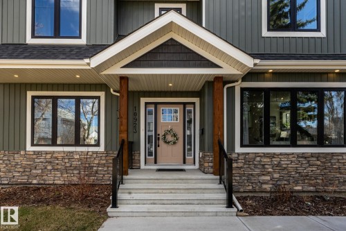 10923 130 Street, Edmonton, AB - Outdoor