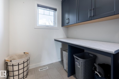 10923 130 Street, Edmonton, AB - Indoor