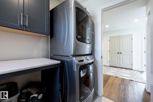10923 130 Street, Edmonton, AB - Indoor Photo Showing Laundry Room