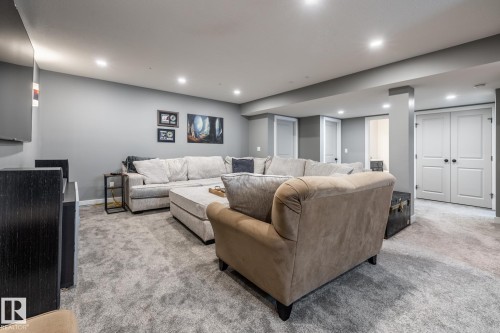 10923 130 Street, Edmonton, AB - Indoor