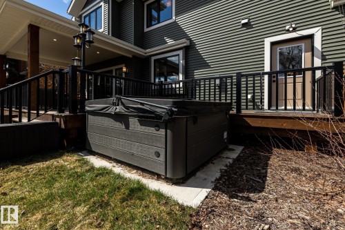 10923 130 Street, Edmonton, AB - Outdoor