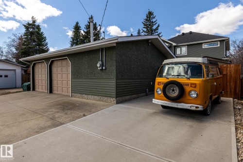 10923 130 Street, Edmonton, AB - Outdoor With Exterior