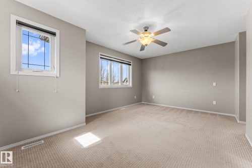516 Fairway Terrace, Stony Plain, AB - Indoor Photo Showing Other Room