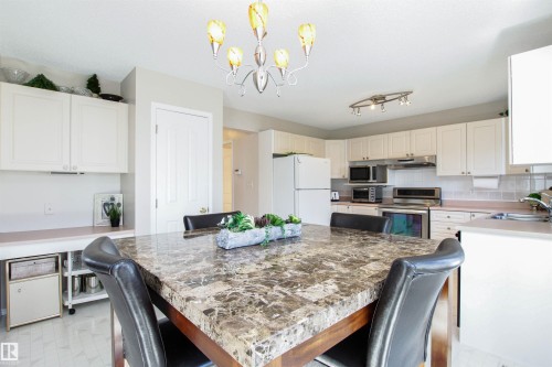 1403 Jefferys Crescent, Edmonton, AB - Indoor