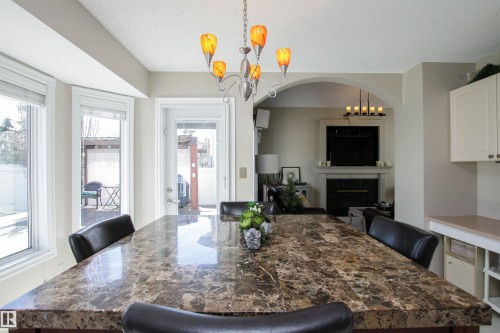 1403 Jefferys Crescent, Edmonton, AB - Indoor Photo Showing Dining Room