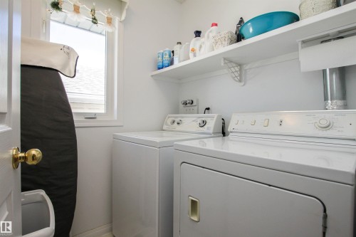 1403 Jefferys Crescent, Edmonton, AB - Indoor Photo Showing Laundry Room