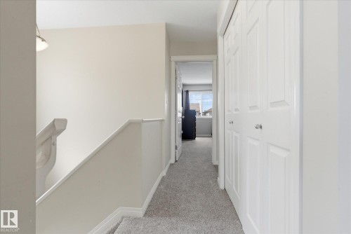 18 Halladay Boulevard, Spruce Grove, AB - Indoor Photo Showing Other Room