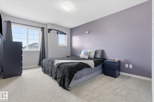 18 Halladay Boulevard, Spruce Grove, AB - Indoor Photo Showing Bedroom