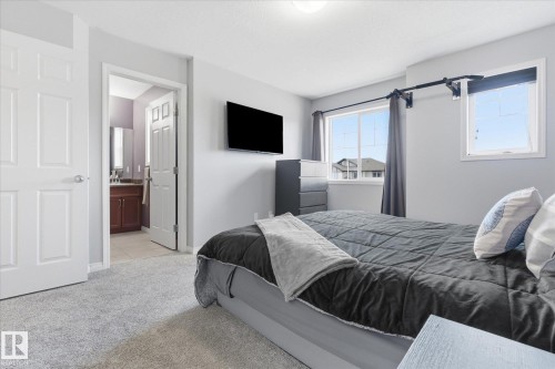 18 Halladay Boulevard, Spruce Grove, AB - Indoor Photo Showing Bedroom