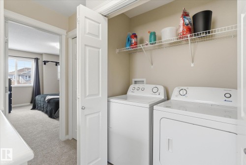 18 Halladay Boulevard, Spruce Grove, AB - Indoor Photo Showing Laundry Room