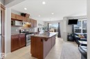 18 Halladay Boulevard, Spruce Grove, AB  - Indoor Photo Showing Kitchen 