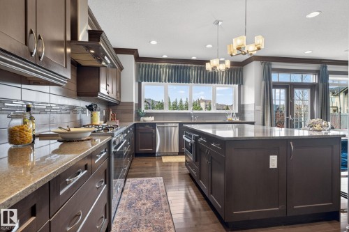 3706 Westcliff Way, Edmonton, AB - Indoor Photo Showing Kitchen With Upgraded Kitchen