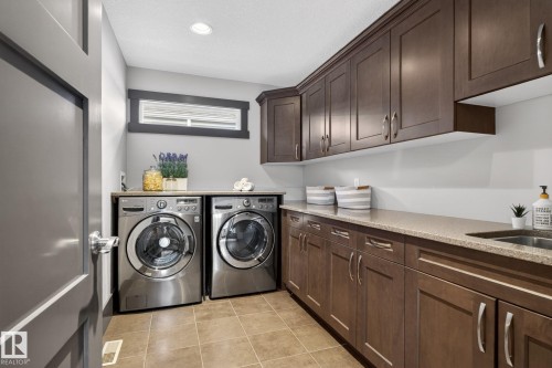 3706 Westcliff Way, Edmonton, AB - Indoor Photo Showing Laundry Room