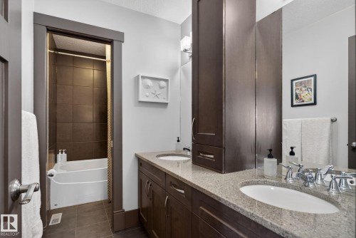 3706 Westcliff Way, Edmonton, AB - Indoor Photo Showing Bathroom