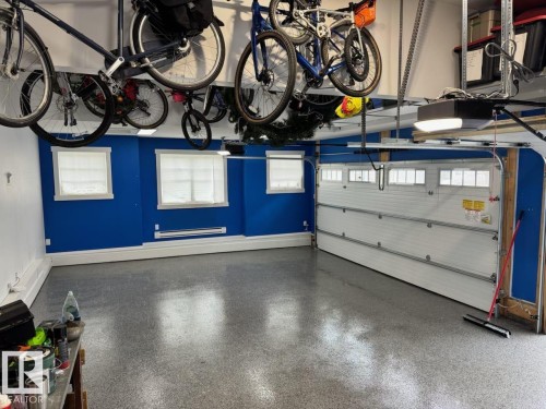 3706 Westcliff Way, Edmonton, AB - Indoor Photo Showing Garage