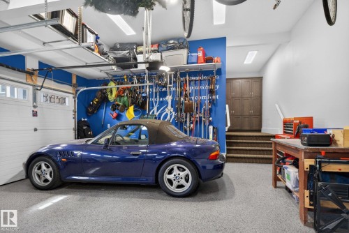 3706 Westcliff Way, Edmonton, AB - Indoor Photo Showing Garage