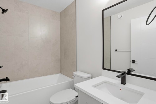 96 Spring Link, Spruce Grove, AB - Indoor Photo Showing Bathroom