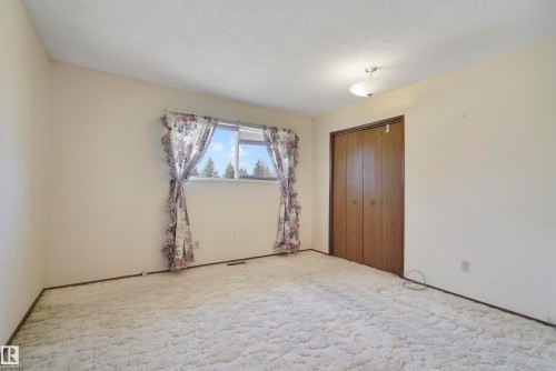 10912 40 Avenue, Edmonton, AB - Indoor Photo Showing Other Room