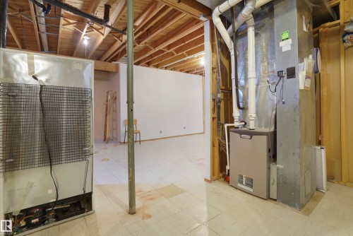 10912 40 Avenue, Edmonton, AB - Indoor Photo Showing Basement