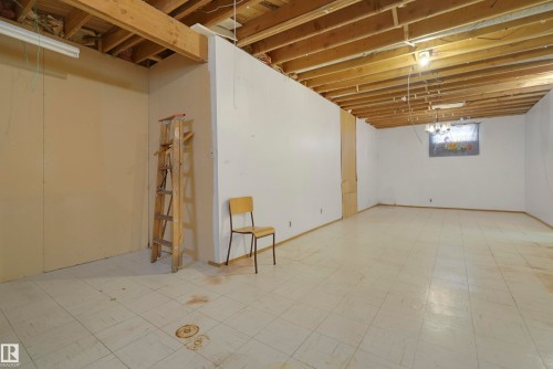 10912 40 Avenue, Edmonton, AB - Indoor Photo Showing Basement