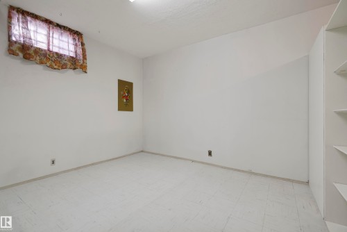 10912 40 Avenue, Edmonton, AB - Indoor Photo Showing Other Room