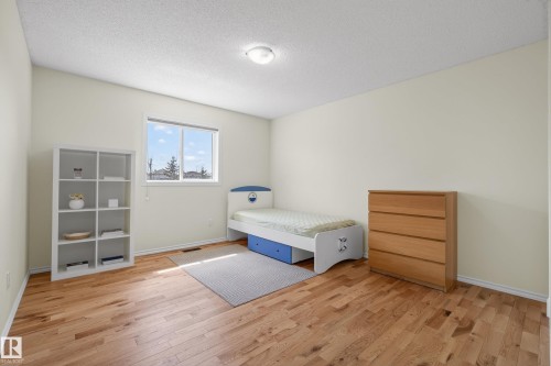 10807 6 Avenue Sw, Edmonton, AB - Indoor Photo Showing Bedroom