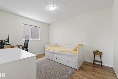 10807 6 Avenue Sw, Edmonton, AB - Indoor Photo Showing Bedroom