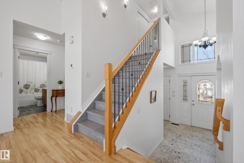 10807 6 Avenue Sw, Edmonton, AB - Indoor Photo Showing Other Room