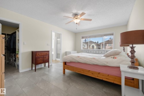 10807 6 Avenue Sw, Edmonton, AB - Indoor Photo Showing Bedroom
