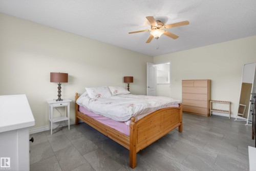 10807 6 Avenue Sw, Edmonton, AB - Indoor Photo Showing Bedroom