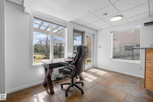 10807 6 Avenue Sw, Edmonton, AB - Indoor Photo Showing Office