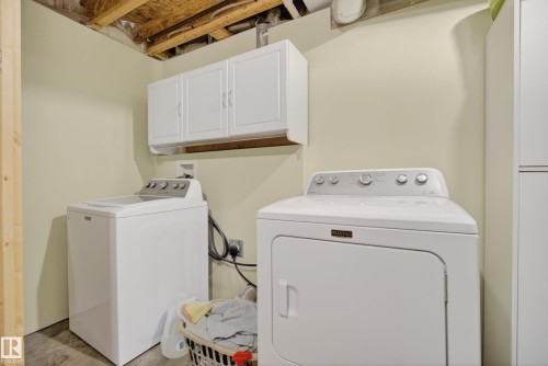 10807 6 Avenue Sw, Edmonton, AB - Indoor Photo Showing Laundry Room