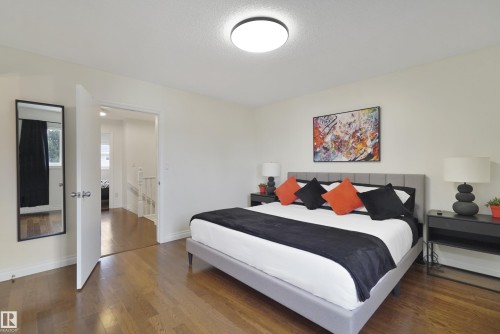 9808 187 Street, Edmonton, AB - Indoor Photo Showing Bedroom