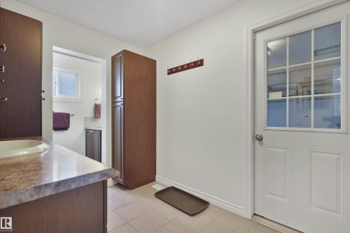 9808 187 Street, Edmonton, AB - Indoor Photo Showing Bathroom