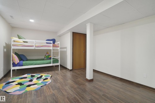 9808 187 Street, Edmonton, AB - Indoor
