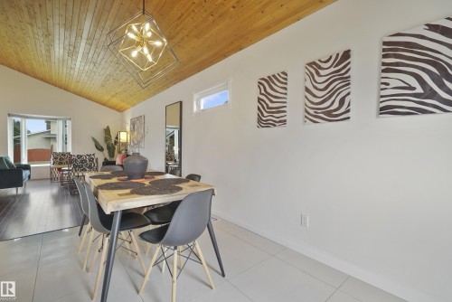 9808 187 Street, Edmonton, AB - Indoor Photo Showing Dining Room