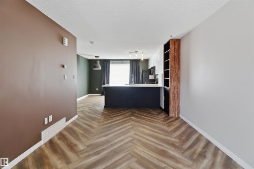 99 7503 Getty Gate Gate, Edmonton, AB - Indoor Photo Showing Other Room