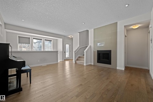 6906 Cardinal Wynd, Edmonton, AB - Indoor With Fireplace