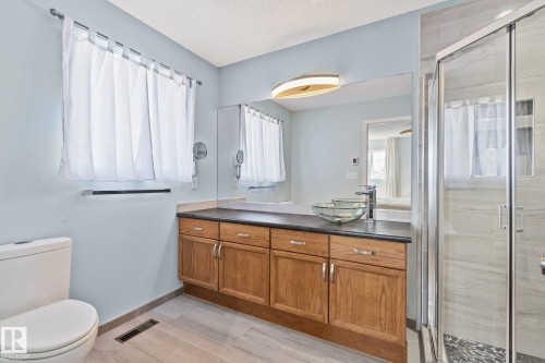 8 Oakridge Drive S, St. Albert, AB - Indoor Photo Showing Bathroom