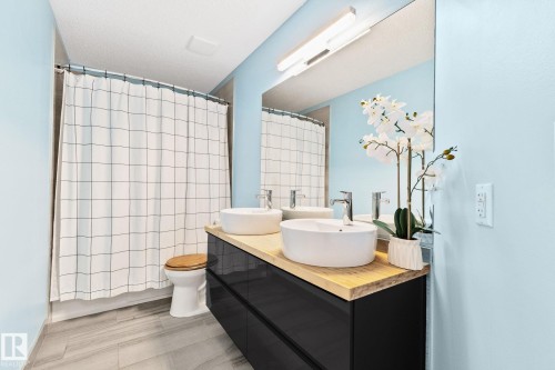 8 Oakridge Drive S, St. Albert, AB - Indoor Photo Showing Bathroom
