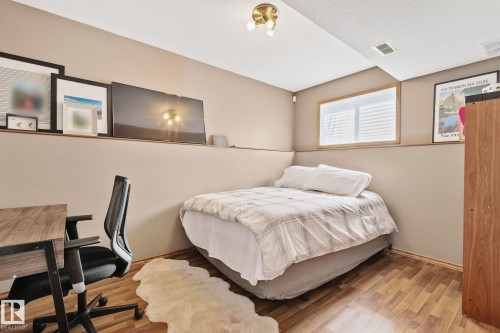 8 Oakridge Drive S, St. Albert, AB - Indoor Photo Showing Bedroom
