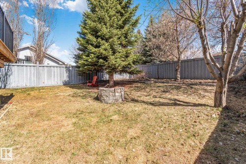 8 Oakridge Drive S, St. Albert, AB - Outdoor