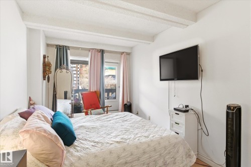 811 9918 101 Street, Edmonton, AB - Indoor Photo Showing Bedroom