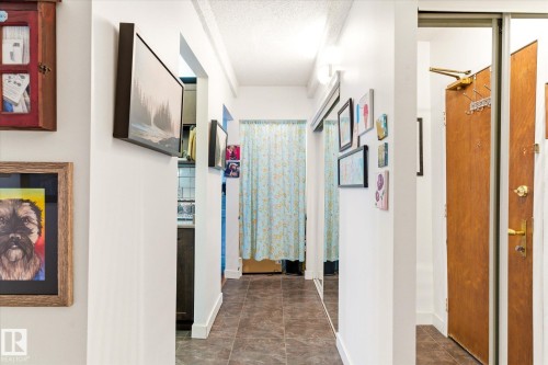 811 9918 101 Street, Edmonton, AB - Indoor Photo Showing Other Room