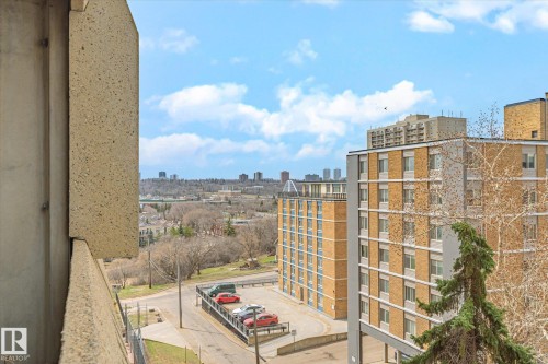 811 9918 101 Street, Edmonton, AB - Outdoor