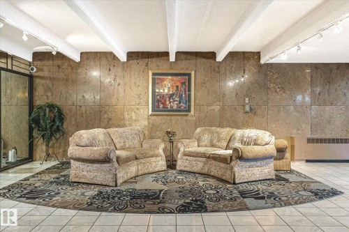 811 9918 101 Street, Edmonton, AB - Indoor